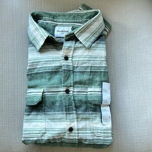 Men’s large Goodfellow button down. NWT!! Very soft, long sleeve.